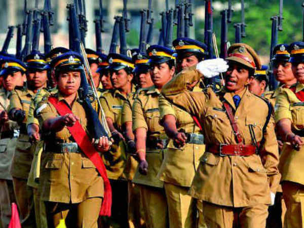 പോലീസിലെ വനിതകള്ക്കും ഇപ്പോള് തുല്യ പരിഗണന ലഭിക്കുന്നുണ്ട് പോലീസിലെ വനിതകള്ക്കും ഇപ്പോള് തുല്യ പരിഗണന ലഭിക്കുന്നുണ്ട്