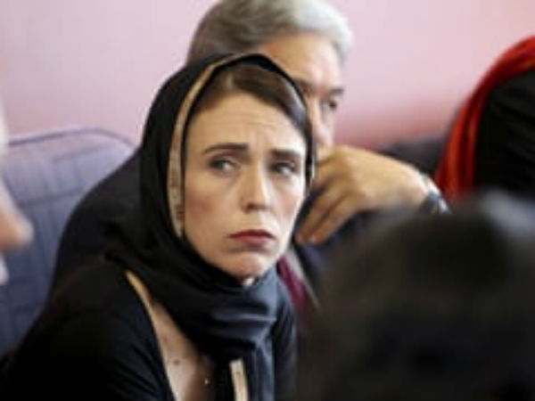 പിടഞ്ഞുവീണത് 50 പേര് പിടഞ്ഞുവീണത് 50 പേര്