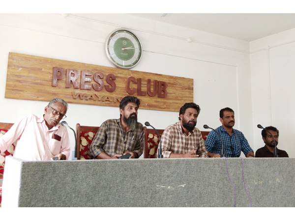 മനുഷ്യാവകാശ പ്രവര്‍ത്തകരെ പ്രവേശിപ്പിച്ചില്ലെന്ന്!! 