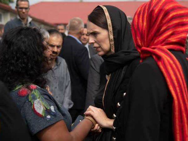 സഹായ വാഗ്ദാനം സഹായ വാഗ്ദാനം