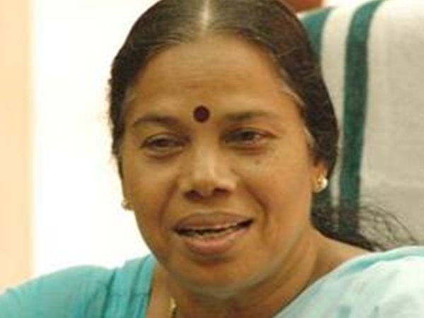 പ്രചരണം പൊടിപൊടിക്കുന്നു