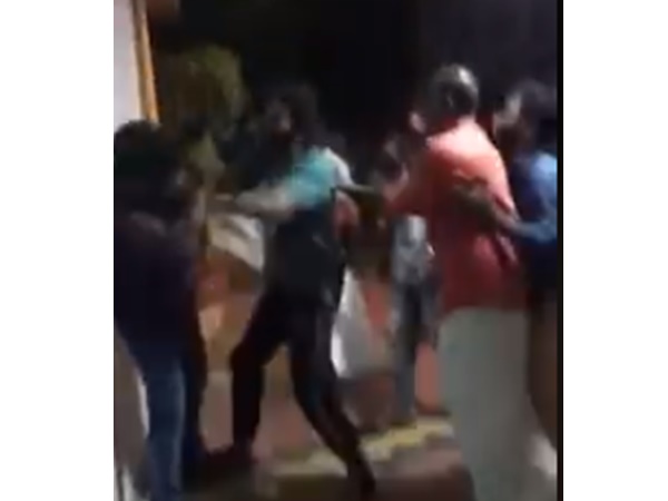 വാക്കേറ്റവും സംഘട്ടനവും