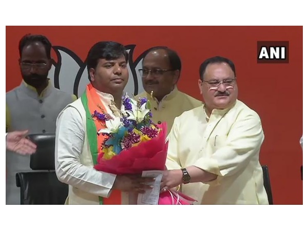 പിന്തുണ പിന്തുണ