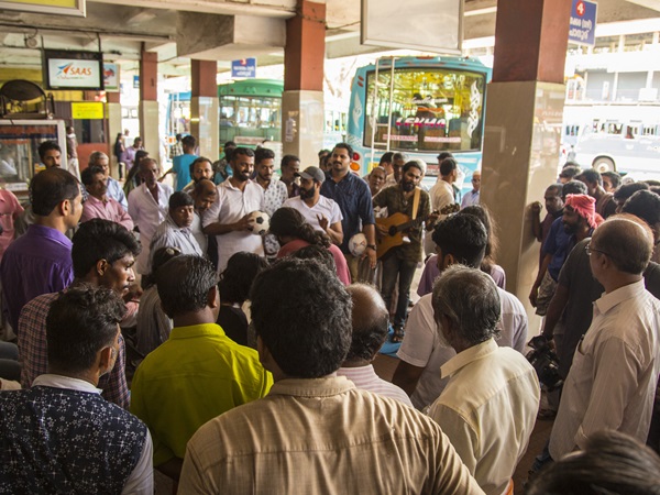 മാറ്റിക്കുത്തിയാല്‍ മാറ്റം കാണാം എന്നാണല്ലോ നസീറിന്റെ മുദ്രാവാക്യം. ഏതൊക്കെ തരത്തിലുള്ള മാറ്റത്തെയാണ് വിഭാവനം ചെയ്യുന്നത്? എന്താണ് വികസന കാഴ്ചപ്പാട്?