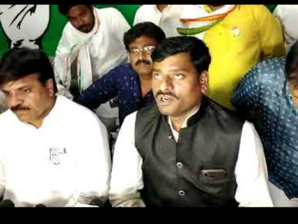 റായ്പൂരില് കളിമാറി റായ്പൂരില് കളിമാറി