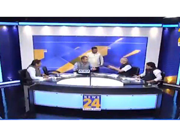  വെള്ളമൊഴിച്ചു