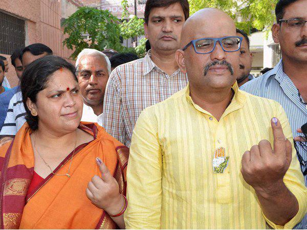 മോദിക്കെതിരെ 