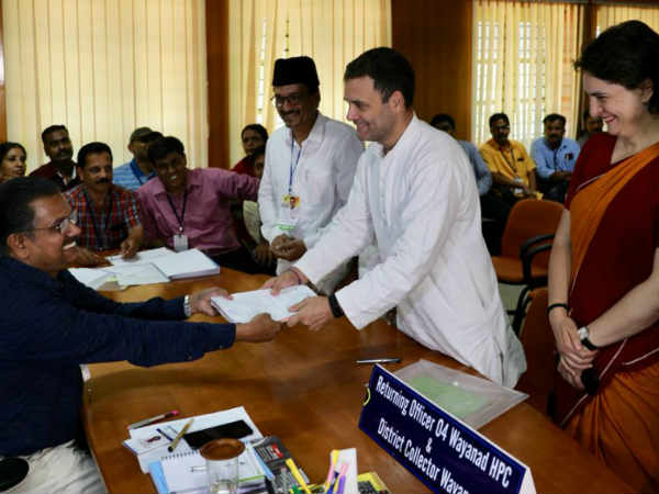 കോണ്‍ഗ്രസിന് വൈറസ് ബാധിച്ചു