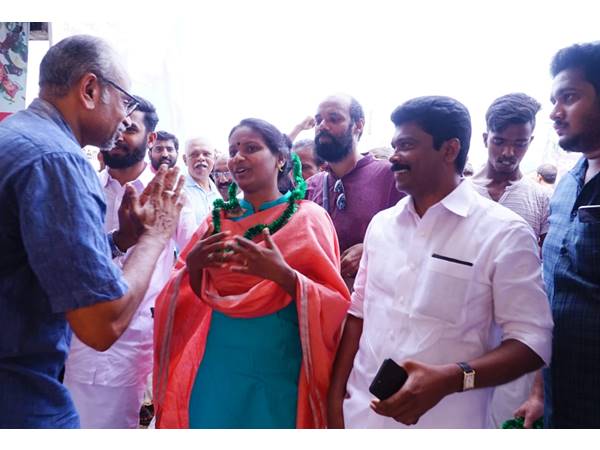 ഭരണം നിലനിർത്താൻ