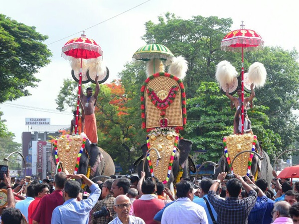  പൂരം കാണണം