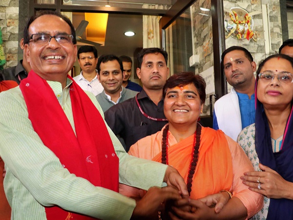 എതിർത്ത് ദ്വിഗ് വിജയ് സിംഗ്