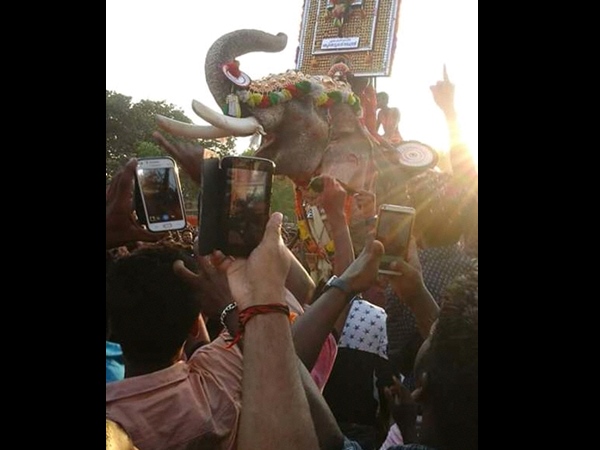 അക്രമാസക്തം