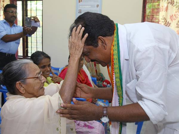 പാര്‍ട്ടിക്കുളളില്‍ തന്നെ എതിര്‍പ്പ്