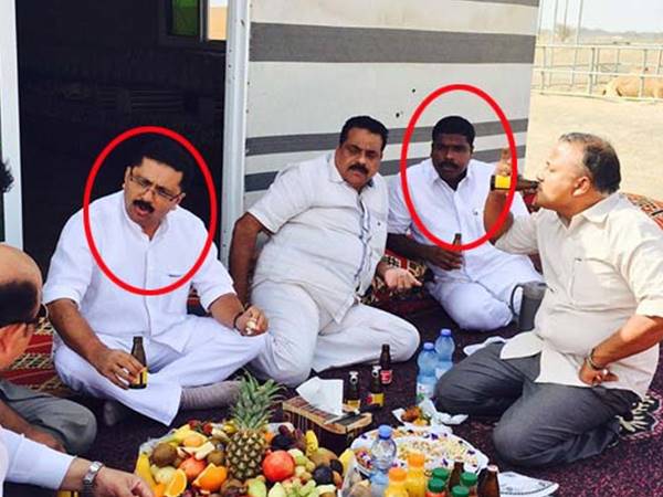 ഫോട്ടോകള്‍ യാദൃശ്ചികമെന്ന് 