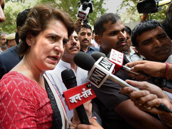  പിടിച്ച് നില്‍ക്കാന്‍ പോലും