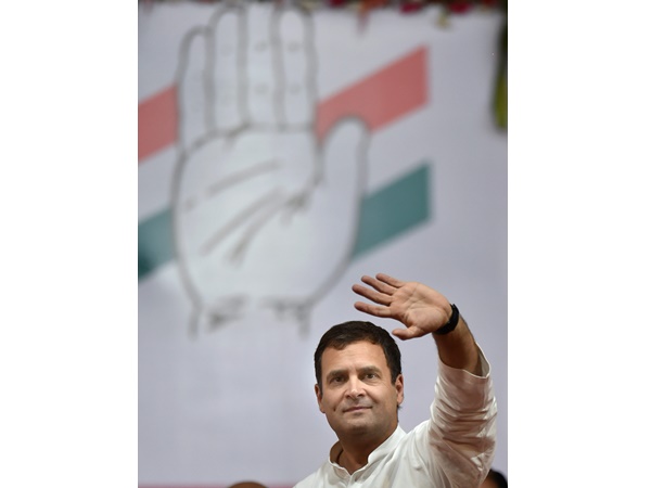 രണ്ട് പേര്‍