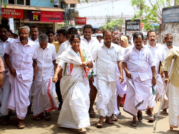 ആലപ്പുഴ ഷാനിമോൾക്ക്