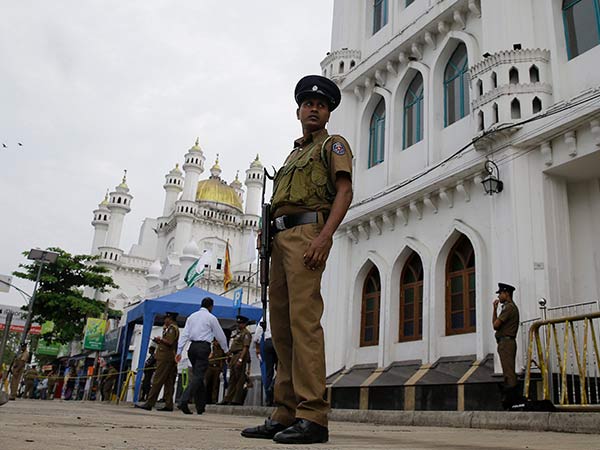  വാട്സ്ആപ്പിനും വിലക്ക് 