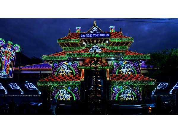 ഇലഞ്ഞിത്തറ മേളം