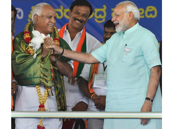  രാജിവെയ്ക്കണം