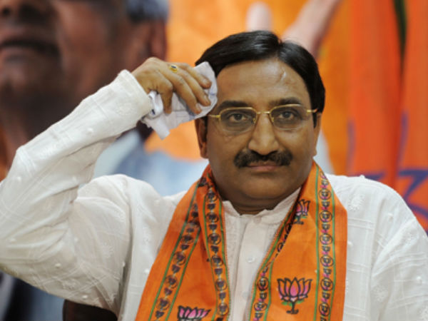 വ്യക്തമായ വിവരങ്ങളില്ല