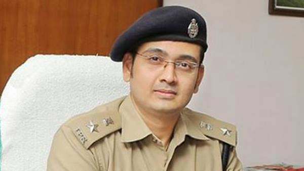 സിനിമാ സ്‌റ്റൈല്‍ പരിശോധന 