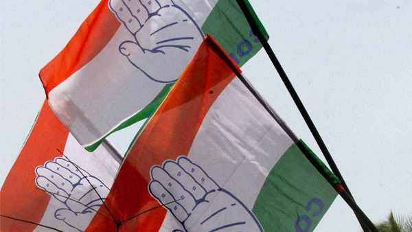 കസേരയ്ക്ക് കടിപിടി