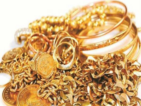 മലദ്വാരത്തിൽ ഒളിപ്പിച്ച് കടത്തി മലദ്വാരത്തിൽ ഒളിപ്പിച്ച് കടത്തി