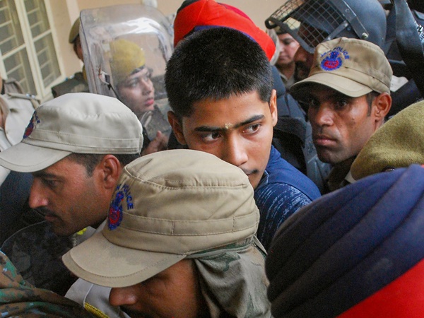 തട്ടിക്കൊണ്ടുപോകല്‍