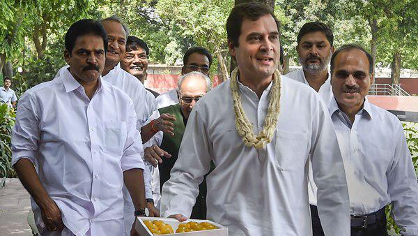  ഫലം കാണാതെ അനുനയശ്രമങ്ങൾ