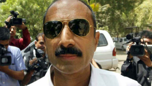 കസ്റ്റഡിയില്‍ ആര്‍ക്കും മര്‍ദ്ദനമേറ്റില്ല