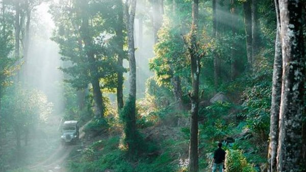 അടിസ്ഥാനസൗകര്യങ്ങളുടെ അപര്യാപ്തത അടിസ്ഥാനസൗകര്യങ്ങളുടെ അപര്യാപ്തത