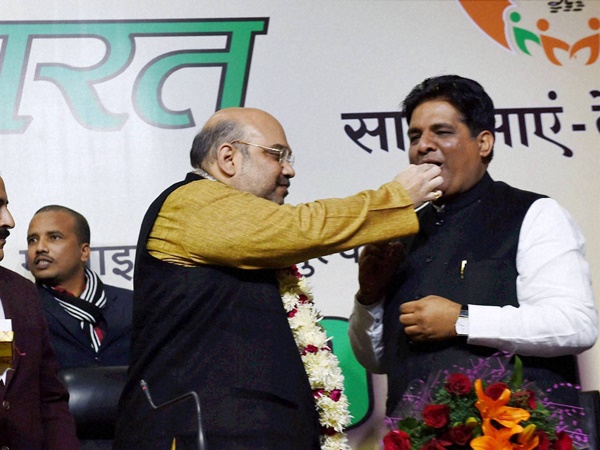  കറുത്ത കുതിരയായി യാദവ് 