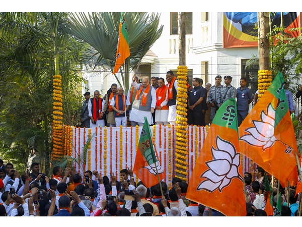 ഓപ്പറേഷന്‍ ലോട്ടസ്