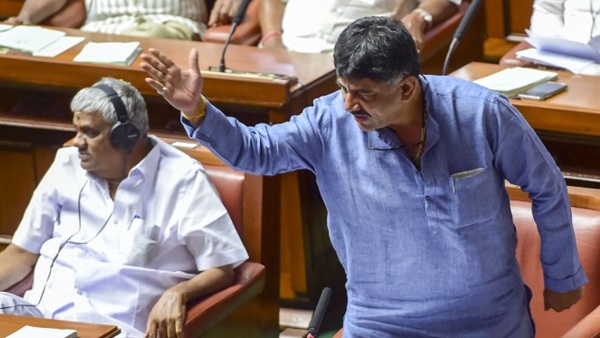 മുറിയില്‍ പൂട്ടിയിടാമായിരുന്നു