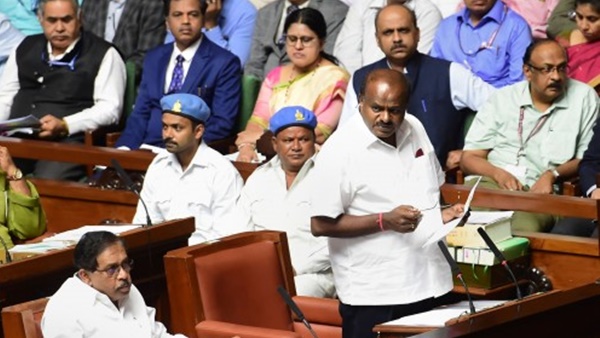 കുമാരസ്വാമി തീരുമാനിക്കണം