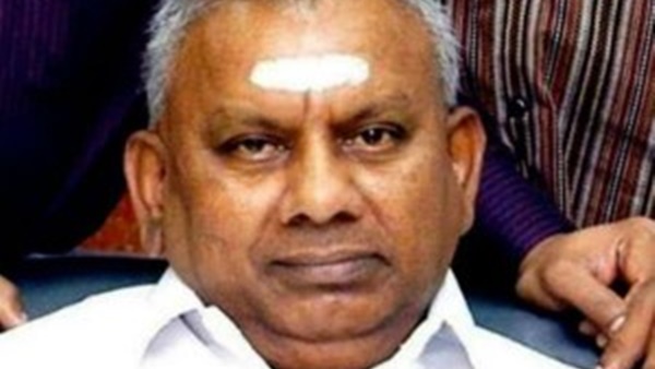 ഒരു ചെറിയ ഹോട്ടലില് നിന്ന് ഒരു ചെറിയ ഹോട്ടലില് നിന്ന്