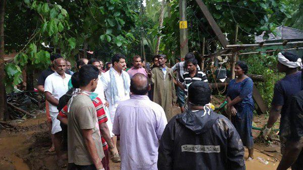 നെഞ്ചോട്‌ ചേർത്ത്‌ നിർത്തുക