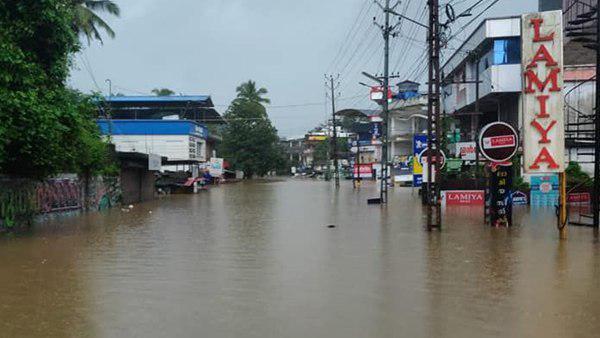 നാല് ജില്ലകളിൽ റെഡ് അലേർട്ട്