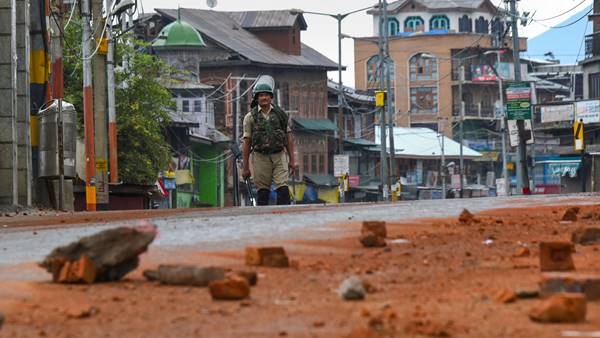 ആര് ഉത്തരവാദിയാകും?? 