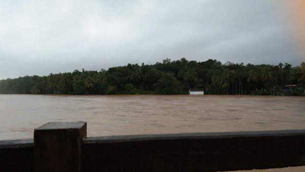 മഴയുടെ ശക്തി കുറഞ്ഞതോടെ
