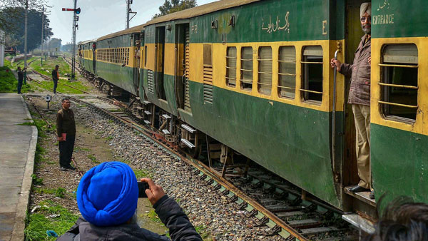 മംഗളൂരു വഴിയുള്ള സർവീസ്