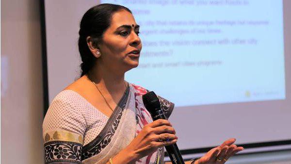 പ്രതികരിച്ച് മേയര്‍