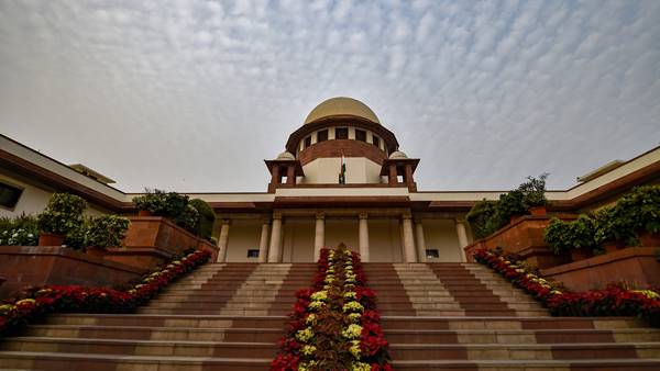 കുടുംബാംഗങ്ങള്ക്ക് സുരക്ഷ കുടുംബാംഗങ്ങള്ക്ക് സുരക്ഷ