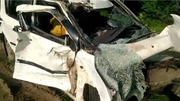 ട്രക്ക് ഡ്രൈവറും ക്ലീനറും 