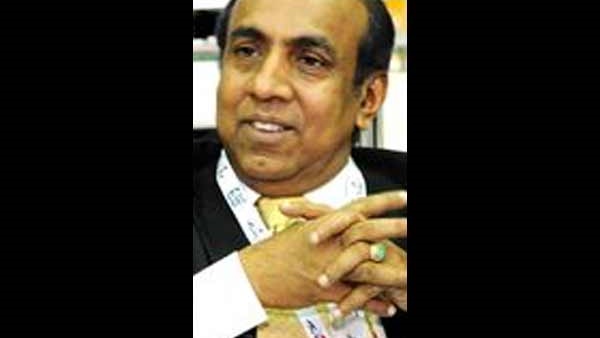 രവി പിള്ള, തോമസ് കുര്യന്, ജോയ് ആലുക്കാസ് രവി പിള്ള, തോമസ് കുര്യന്, ജോയ് ആലുക്കാസ്