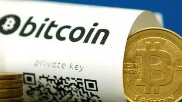 പണം മുടക്കിയവരില്‍ പോലീസുകാരും