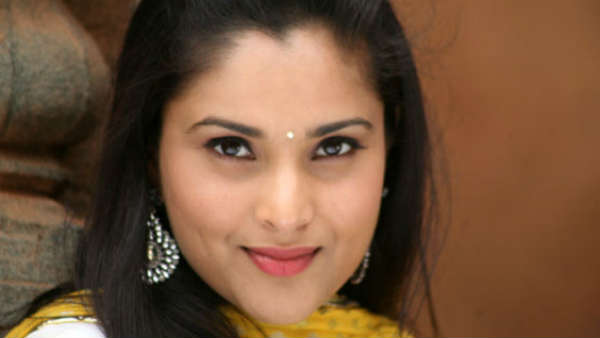 മൗനം പാലിച്ച് ദിവ്യ 