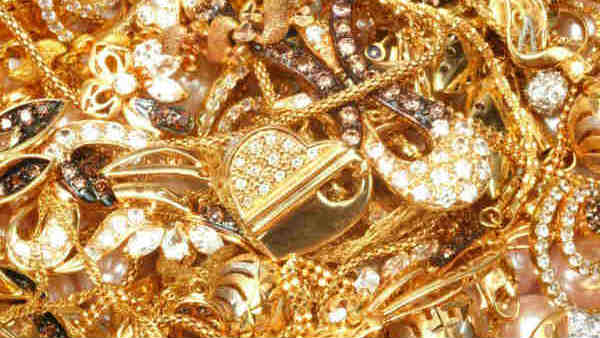 നൂറ് വര്‍ഷത്തോളം പഴക്കം