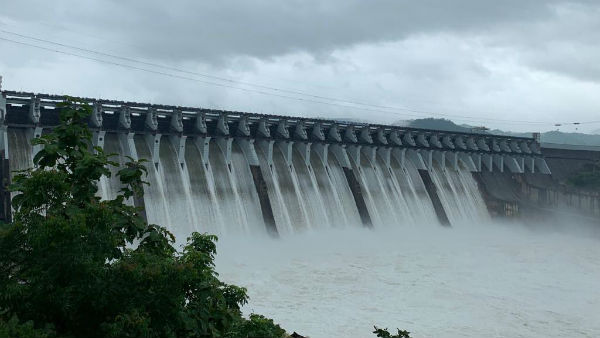 മോദിക്ക് വേണ്ടി ഡാം നിറച്ചു